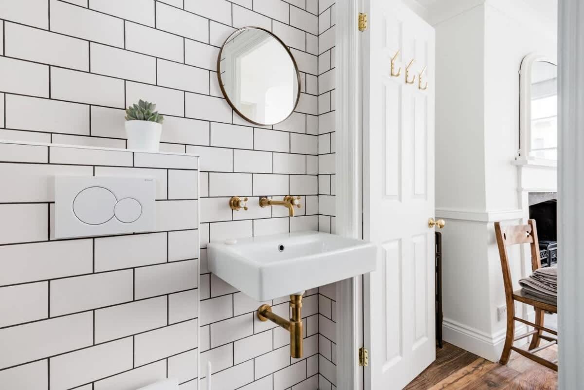 Central Georgian Townhouse With Free Parking Bath Ngoại thất bức ảnh