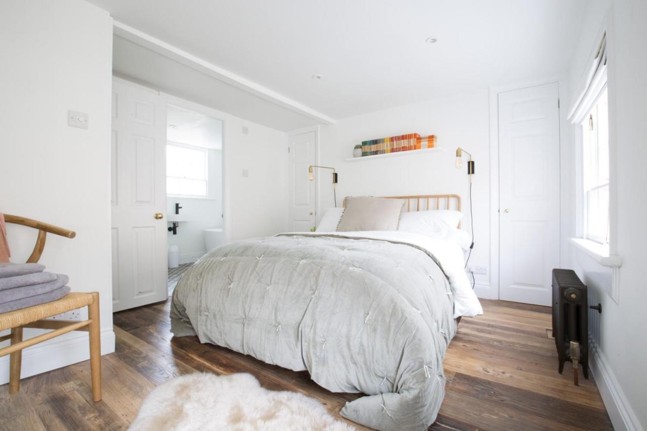 Central Georgian Townhouse With Free Parking Bath Ngoại thất bức ảnh
